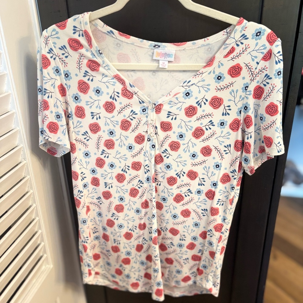 LuLaRoe Floral Short Sleeve Tee - Red and Blue on White